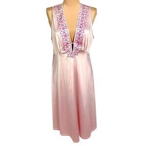 Vintage 70s Vanity Fair Pink Tricot Nylon Embroidered Floral Nightgown Size 36